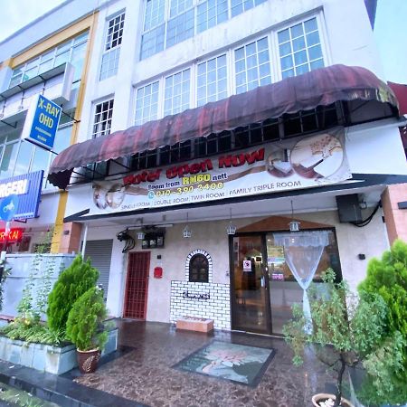 Mr Hotel Nusa Bestari 스쿠다이 외부 사진